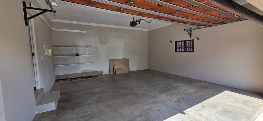 To Let 3 Bedroom Property for Rent in Melodie North West